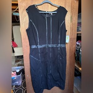 Gibson Latimer black sheath dress with leather darting size XL